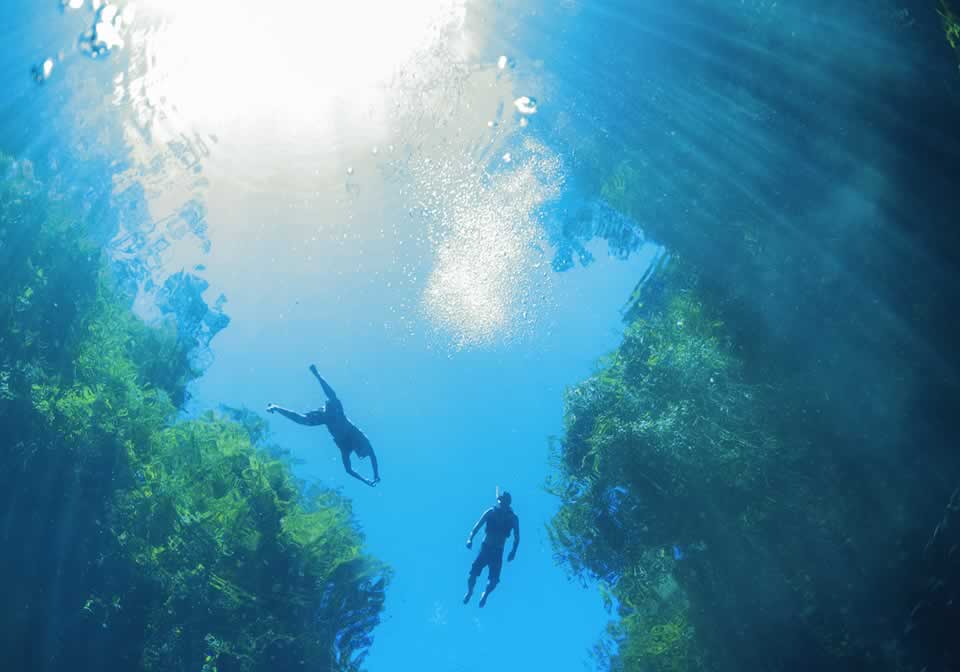 Flutuação na Lagoa Misteriosa